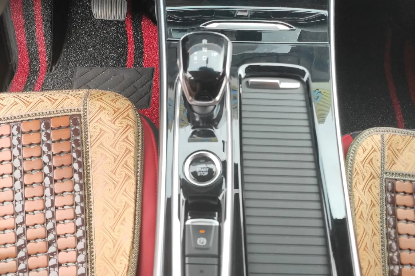 2021 Sehol X8 1.5T 184HP L4 6DCT,autocango,china used car exporter,china ev exporter,chinese used car exporter,chinese used ev exporter