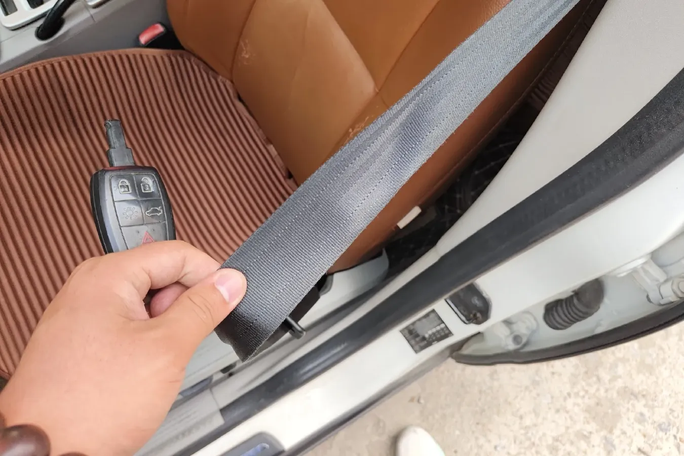 2011 Volvo S40 2.0L 141HP L4 6DCT,autocango,china used car exporter,china ev exporter,chinese used car exporter,chinese used ev exporter