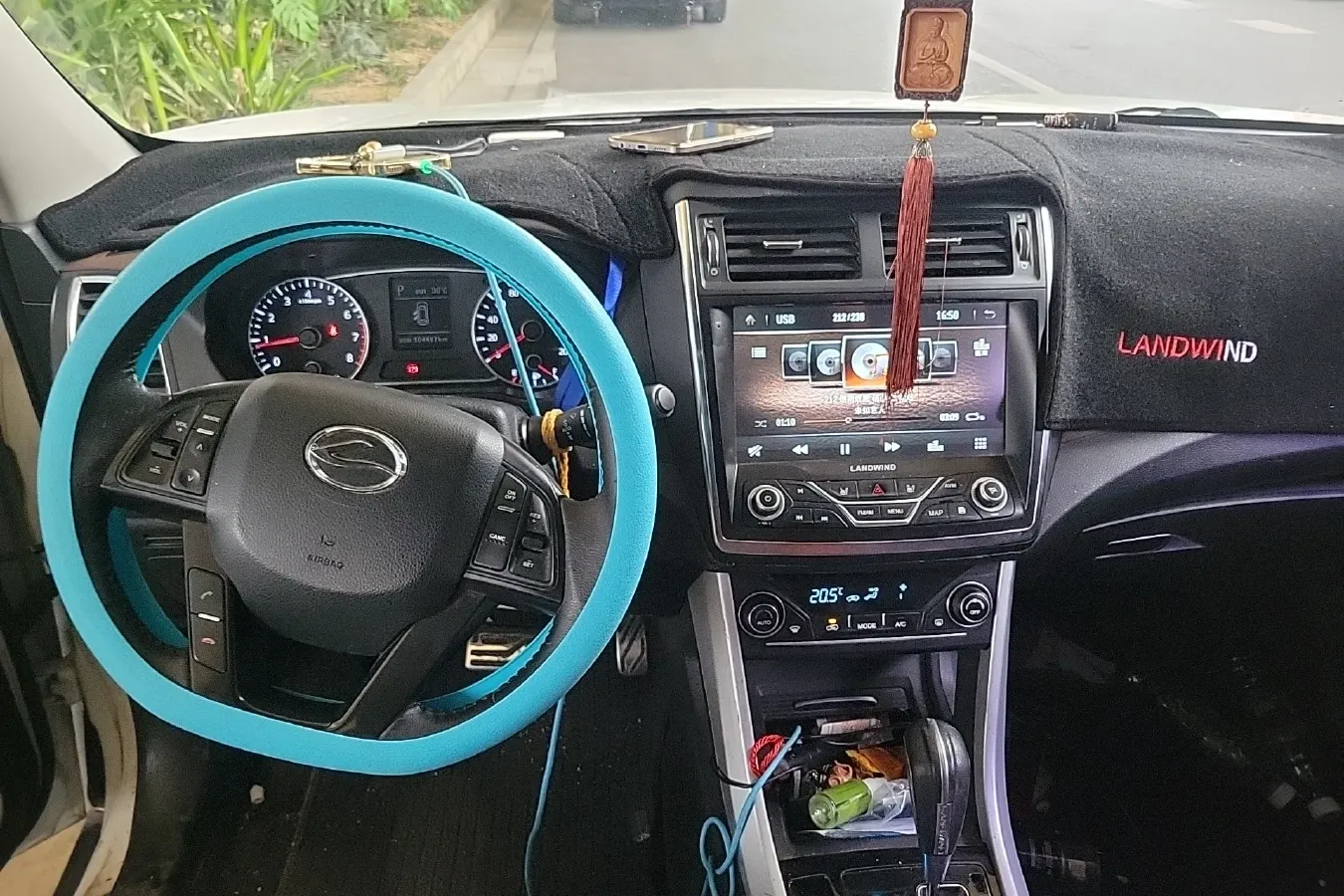 2016 Landwind X5 1.5T 150HP L4 CVT,autocango,china used car exporter,china ev exporter,chinese used car exporter,chinese used ev exporter