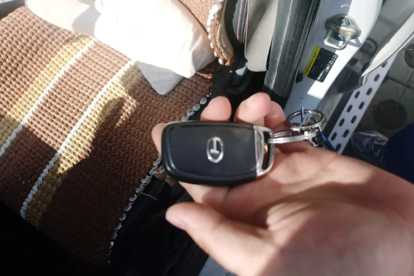 2015 BAIC Hyosow H2 1.5L 113HP L4 5MT,autocango,china used car exporter,china ev exporter,chinese used car exporter,chinese used ev exporter