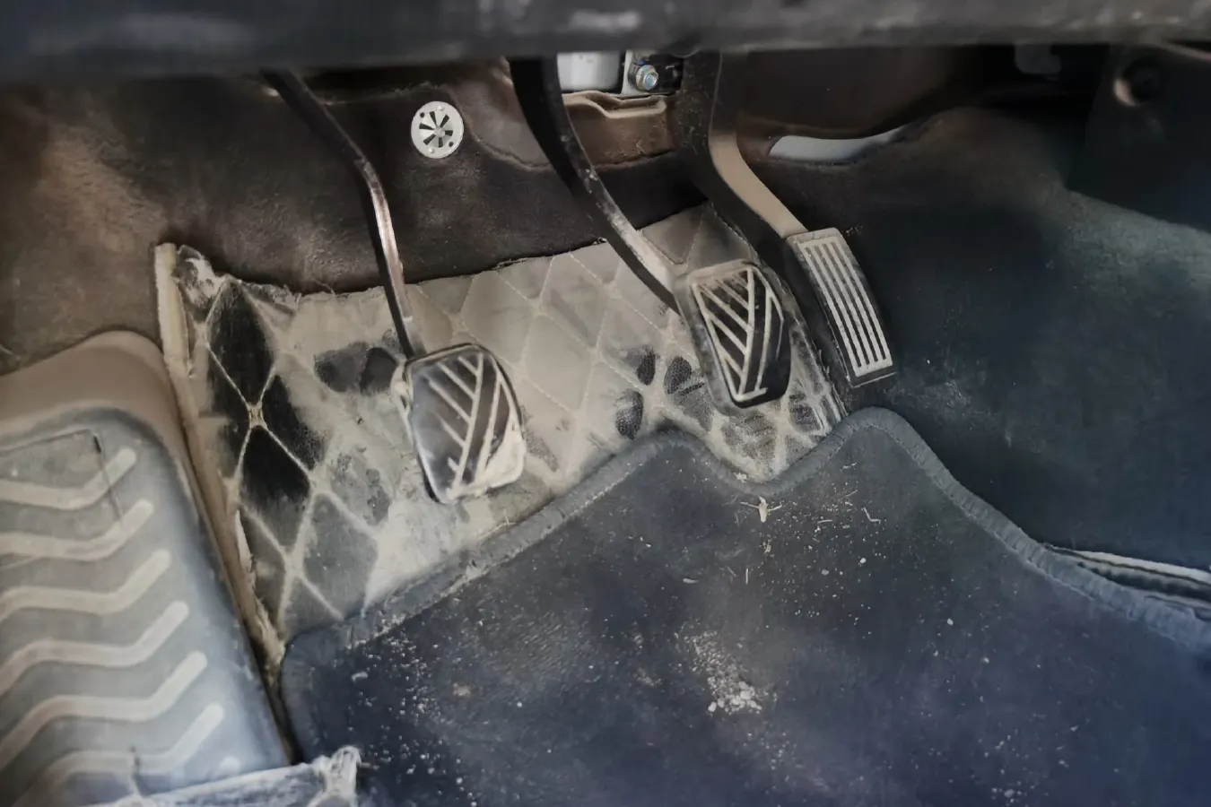 2015 BAIC Hyosow H2 1.5L 113HP L4 5MT,autocango,china used car exporter,china ev exporter,chinese used car exporter,chinese used ev exporter