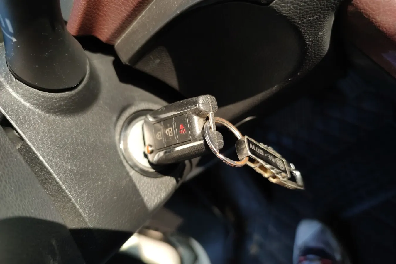 2017 Venucia M50V 1.6L 124HP L4 CVT,autocango,china used car exporter,china ev exporter,chinese used car exporter,chinese used ev exporter