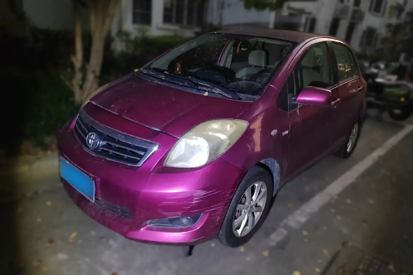 2011 Toyota Yaris 1.6L 118HP L4 4AT