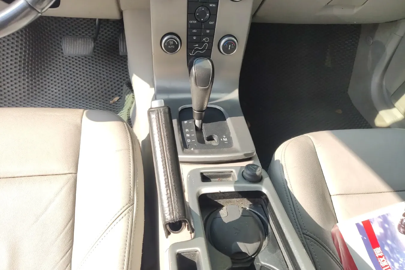 2009 Volvo S40 2.0L 141HP L4 6DCT,autocango,china used car exporter,china ev exporter,chinese used car exporter,chinese used ev exporter