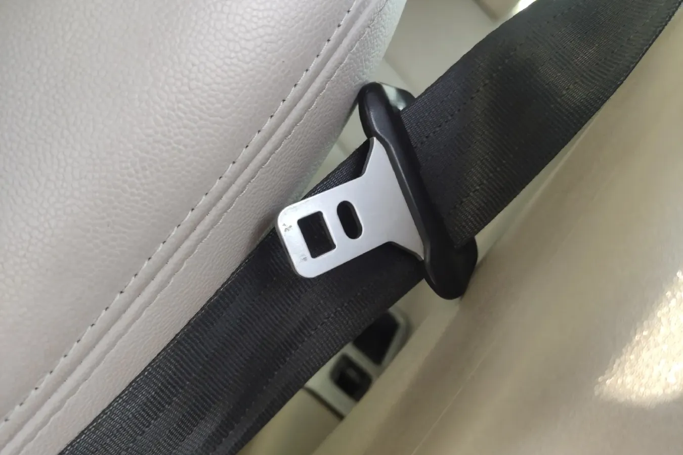 2009 Volvo S40 2.0L 141HP L4 6DCT,autocango,china used car exporter,china ev exporter,chinese used car exporter,chinese used ev exporter