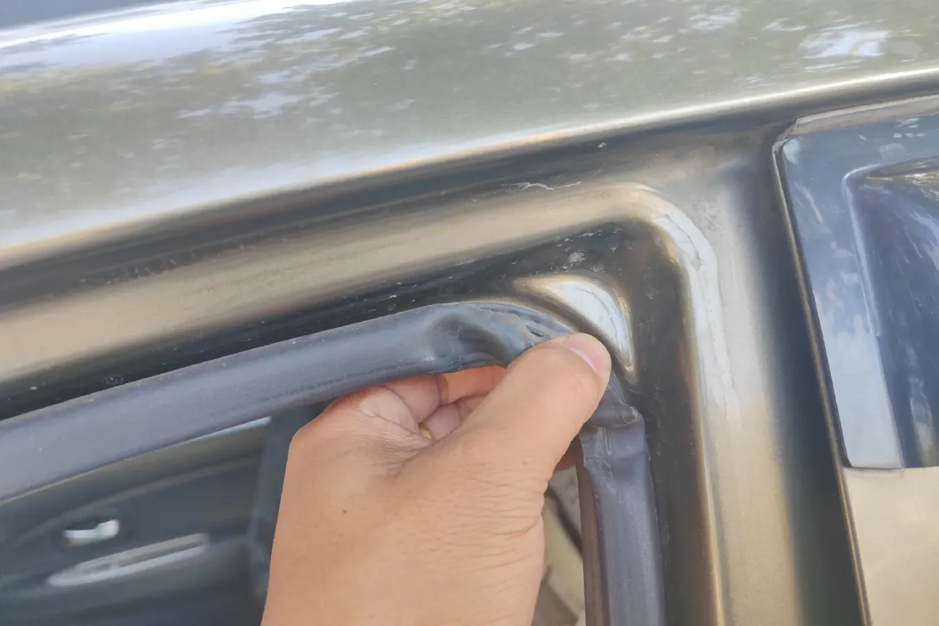 2011 FAW Senia S80 1.5L 109HP L4 5MT,autocango,china used car exporter,china ev exporter,chinese used car exporter,chinese used ev exporter