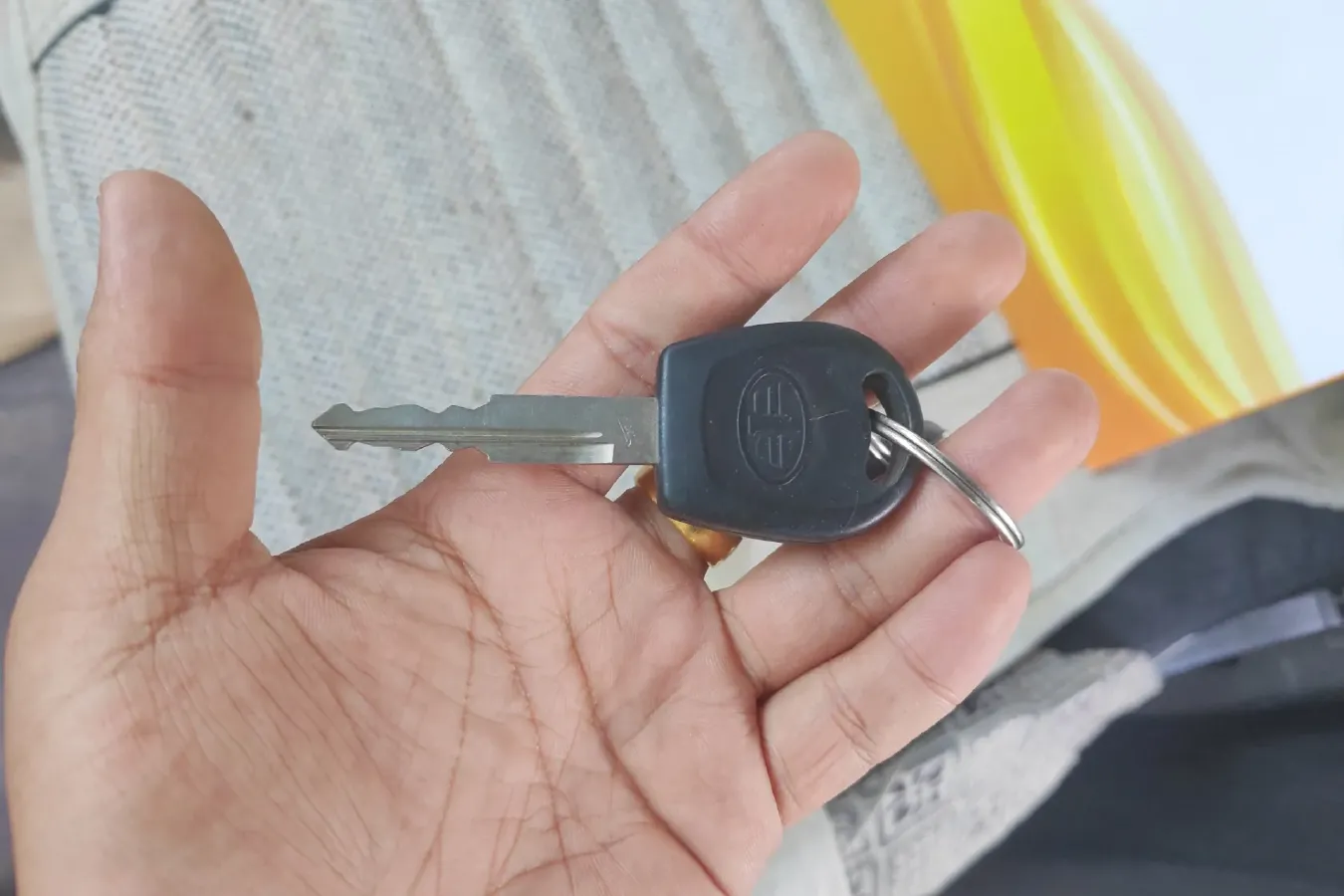 2011 FAW Senia S80 1.5L 109HP L4 5MT,autocango,china used car exporter,china ev exporter,chinese used car exporter,chinese used ev exporter