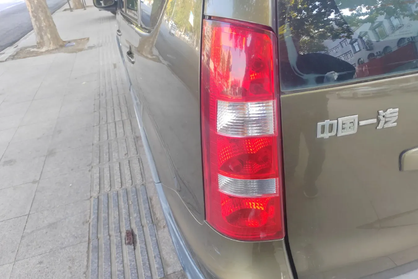 2011 FAW Senia S80 1.5L 109HP L4 5MT,autocango,china used car exporter,china ev exporter,chinese used car exporter,chinese used ev exporter