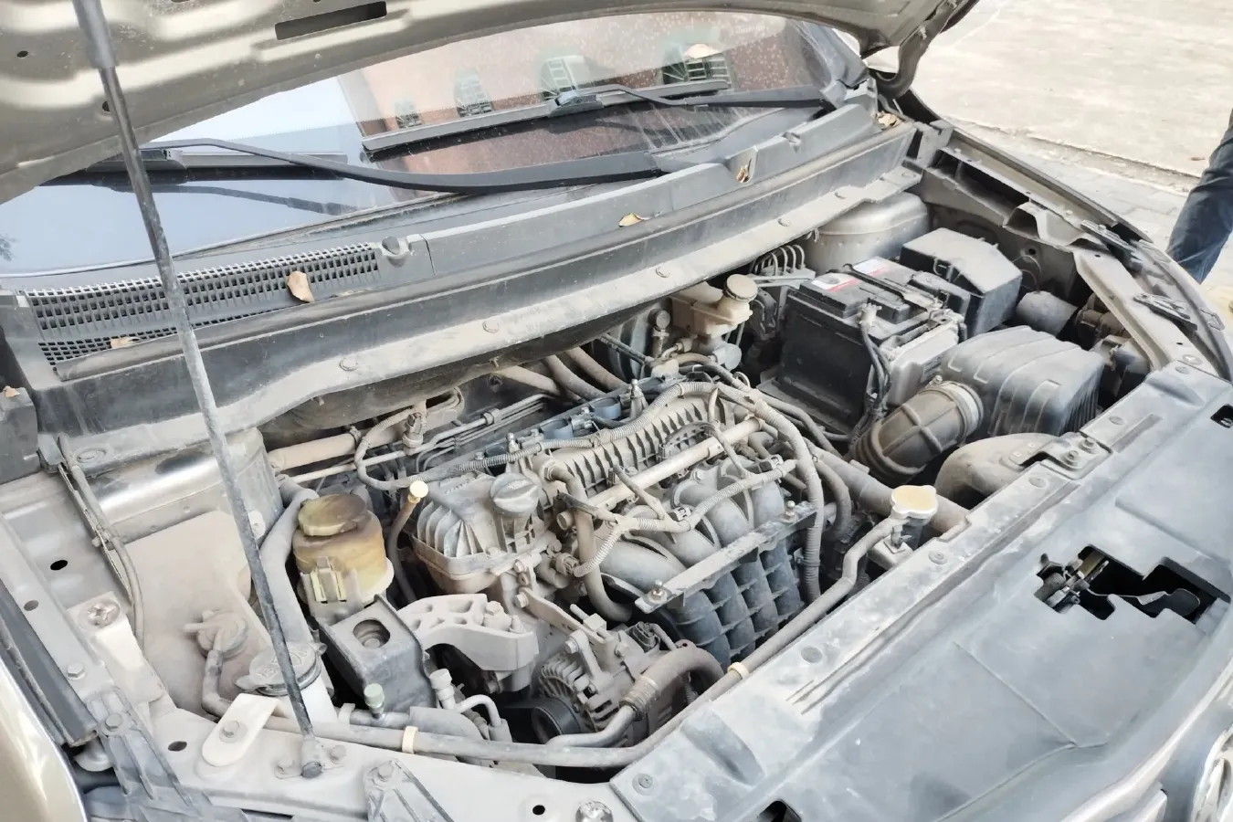 2016 DongFeng Forthing S500 1.6L 122HP L4 5MT,autocango,china used car exporter,china ev exporter,chinese used car exporter,chinese used ev exporter