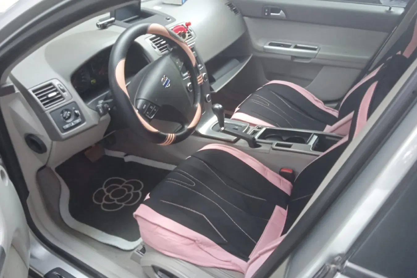 2010 Volvo S40 2.0L 141HP L4 6DCT,autocango,china used car exporter,china ev exporter,chinese used car exporter,chinese used ev exporter