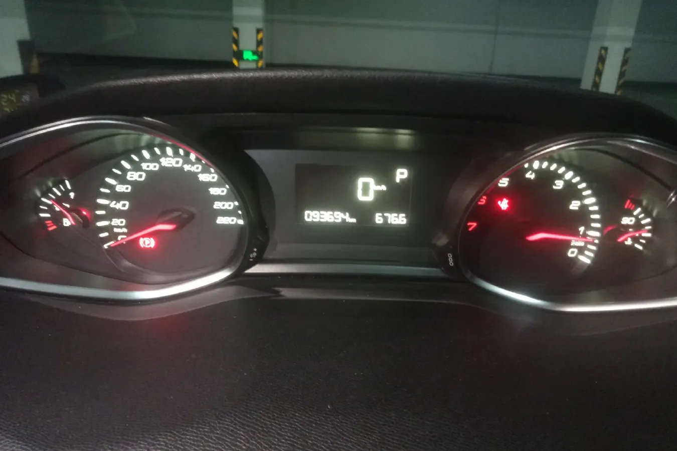 2015 Peugeot 308S 1.2T 136HP L3 6AT,autocango,china used car exporter,china ev exporter,chinese used car exporter,chinese used ev exporter