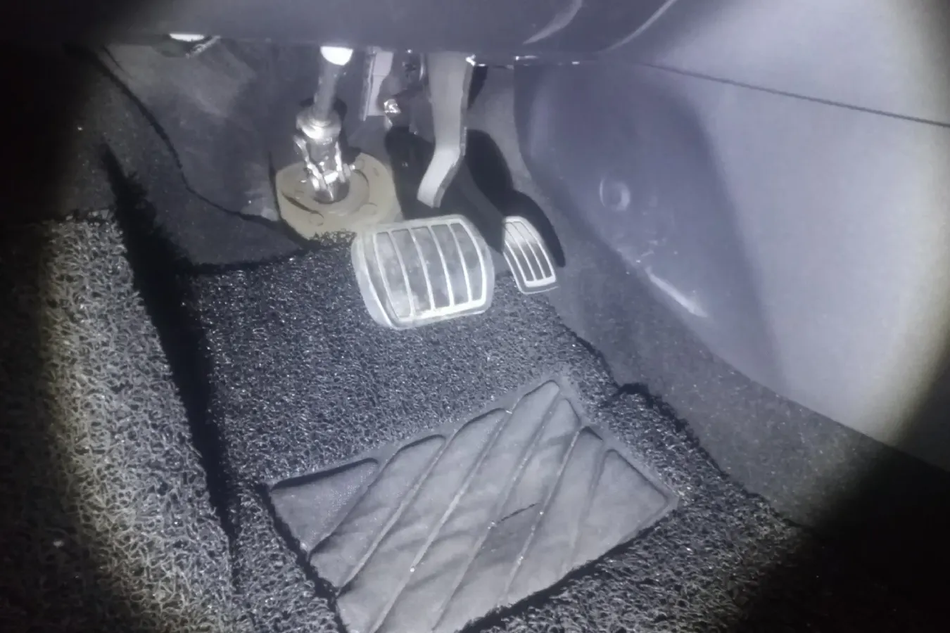 2015 Peugeot 308S 1.2T 136HP L3 6AT,autocango,china used car exporter,china ev exporter,chinese used car exporter,chinese used ev exporter