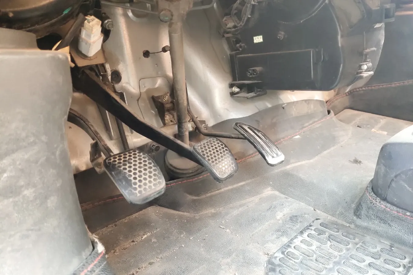 2016 DongFeng DFSK K05S 1.0L 68HP L4 5MT,autocango,china used car exporter,china ev exporter,chinese used car exporter,chinese used ev exporter