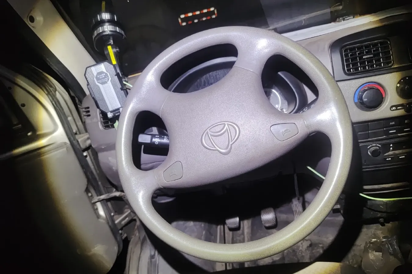 2017 ChangAn KuaYue ChangAn V3 1.2L 88HP L4 5MT,autocango,china used car exporter,china ev exporter,chinese used car exporter,chinese used ev exporter