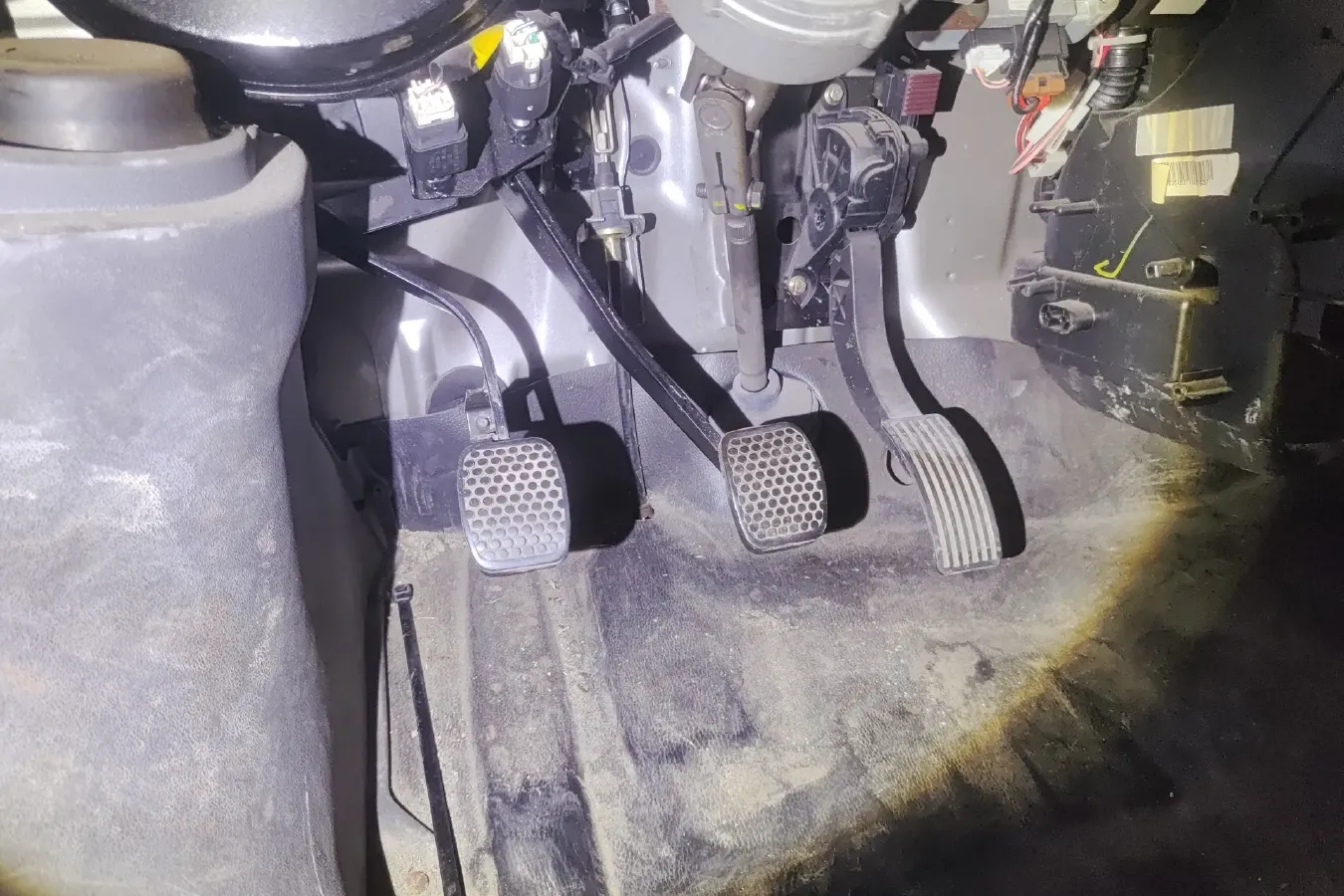 2017 ChangAn KuaYue ChangAn V3 1.2L 88HP L4 5MT,autocango,china used car exporter,china ev exporter,chinese used car exporter,chinese used ev exporter