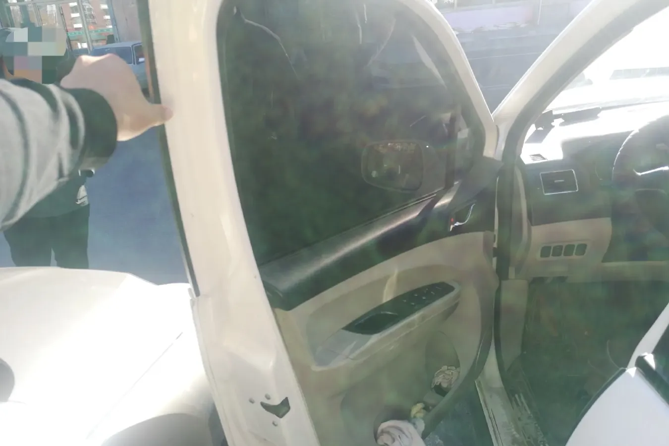 2016 DongFeng Forthing Joyear X3 1.5L 120HP L4 5MT,autocango,china used car exporter,china ev exporter,chinese used car exporter,chinese used ev exporter