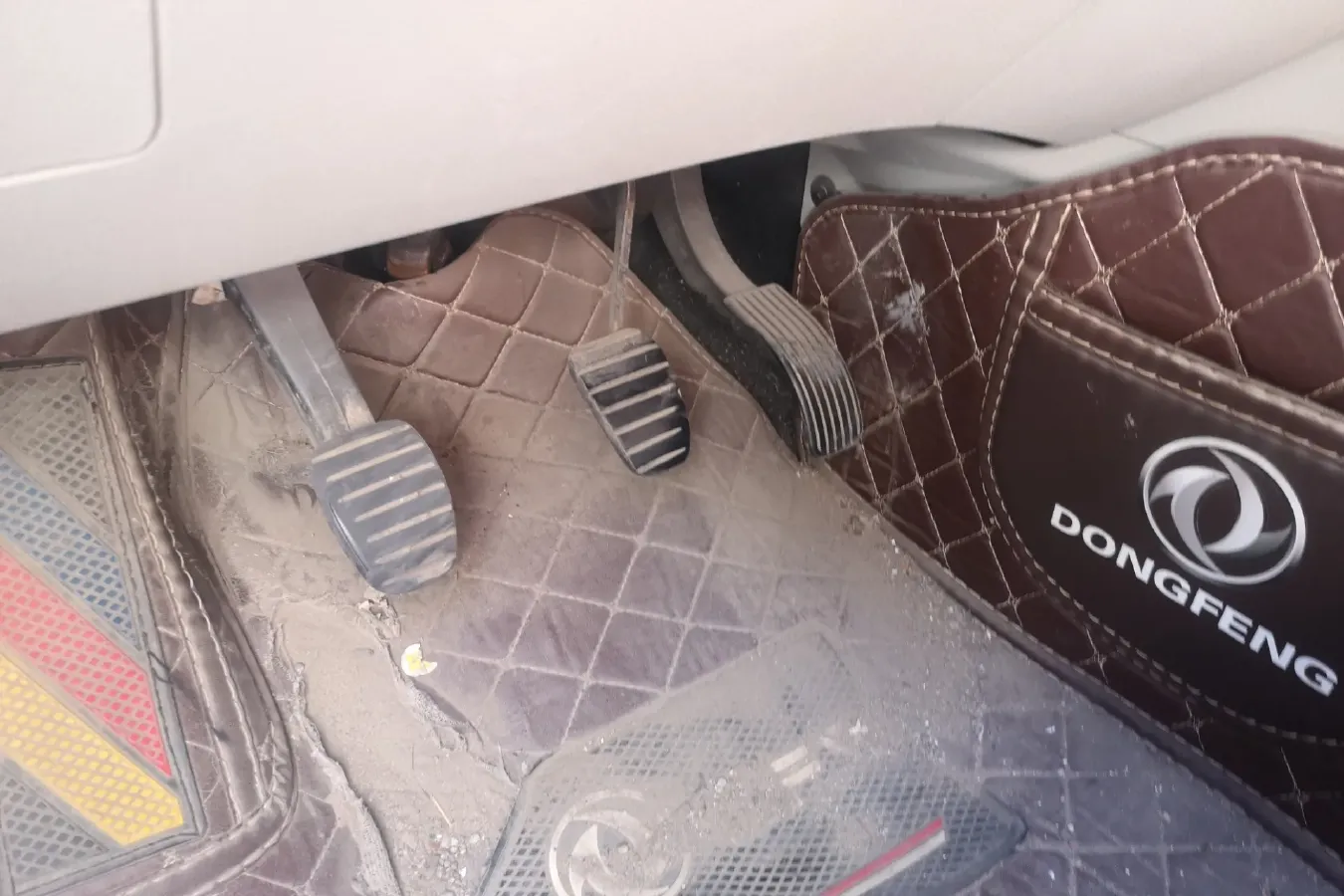 2016 DongFeng Forthing Joyear X3 1.5L 120HP L4 5MT,autocango,china used car exporter,china ev exporter,chinese used car exporter,chinese used ev exporter