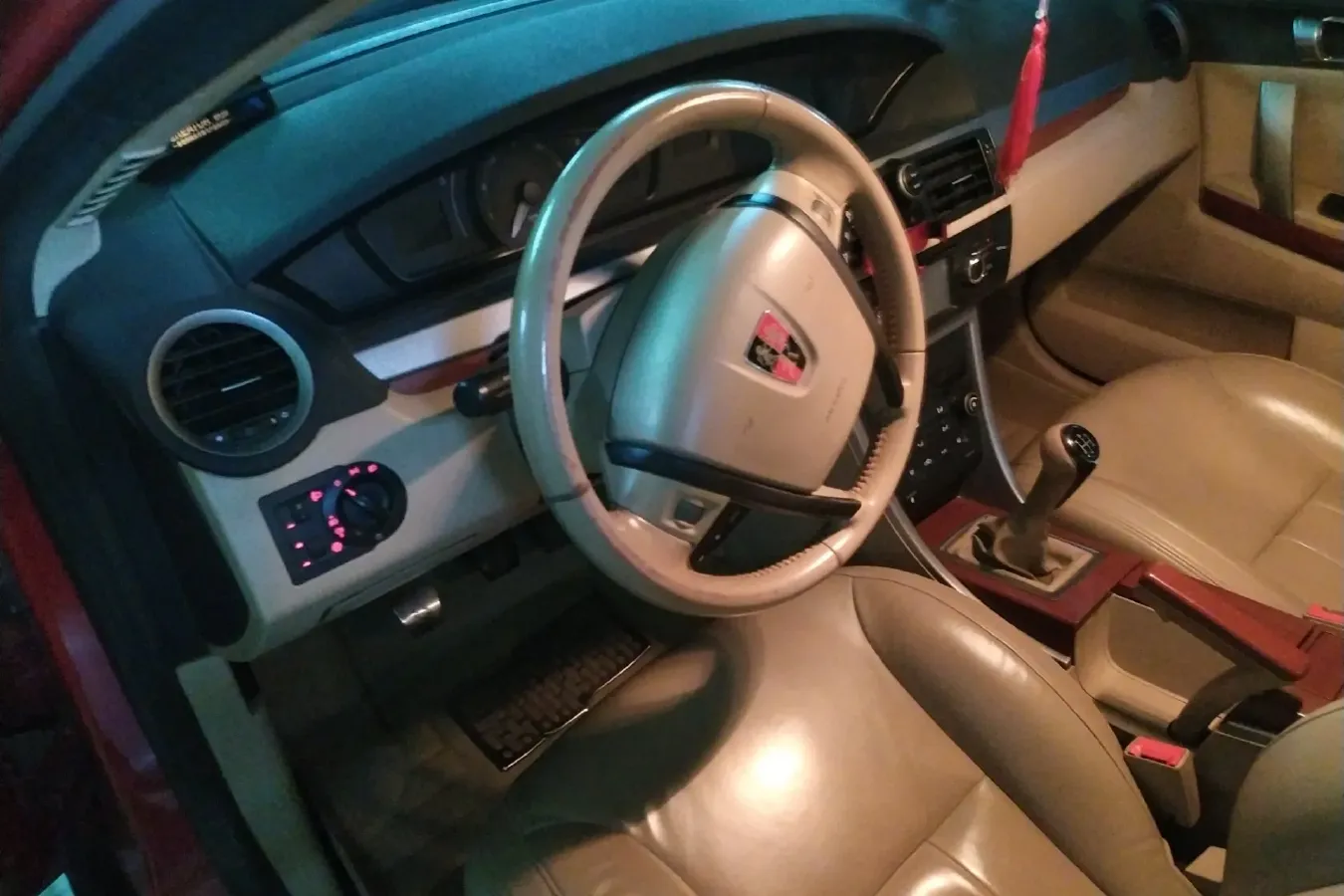 2012 Roewe 550 1.8L 133HP L4 5MT,autocango,china used car exporter,china ev exporter,chinese used car exporter,chinese used ev exporter