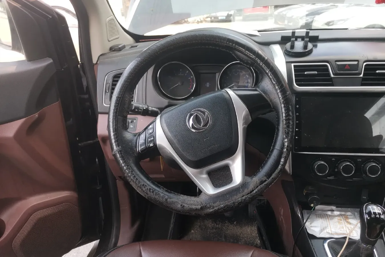 2016 DongFeng Forthing SX6 1.6L 122HP L4 5MT,autocango,china used car exporter,china ev exporter,chinese used car exporter,chinese used ev exporter