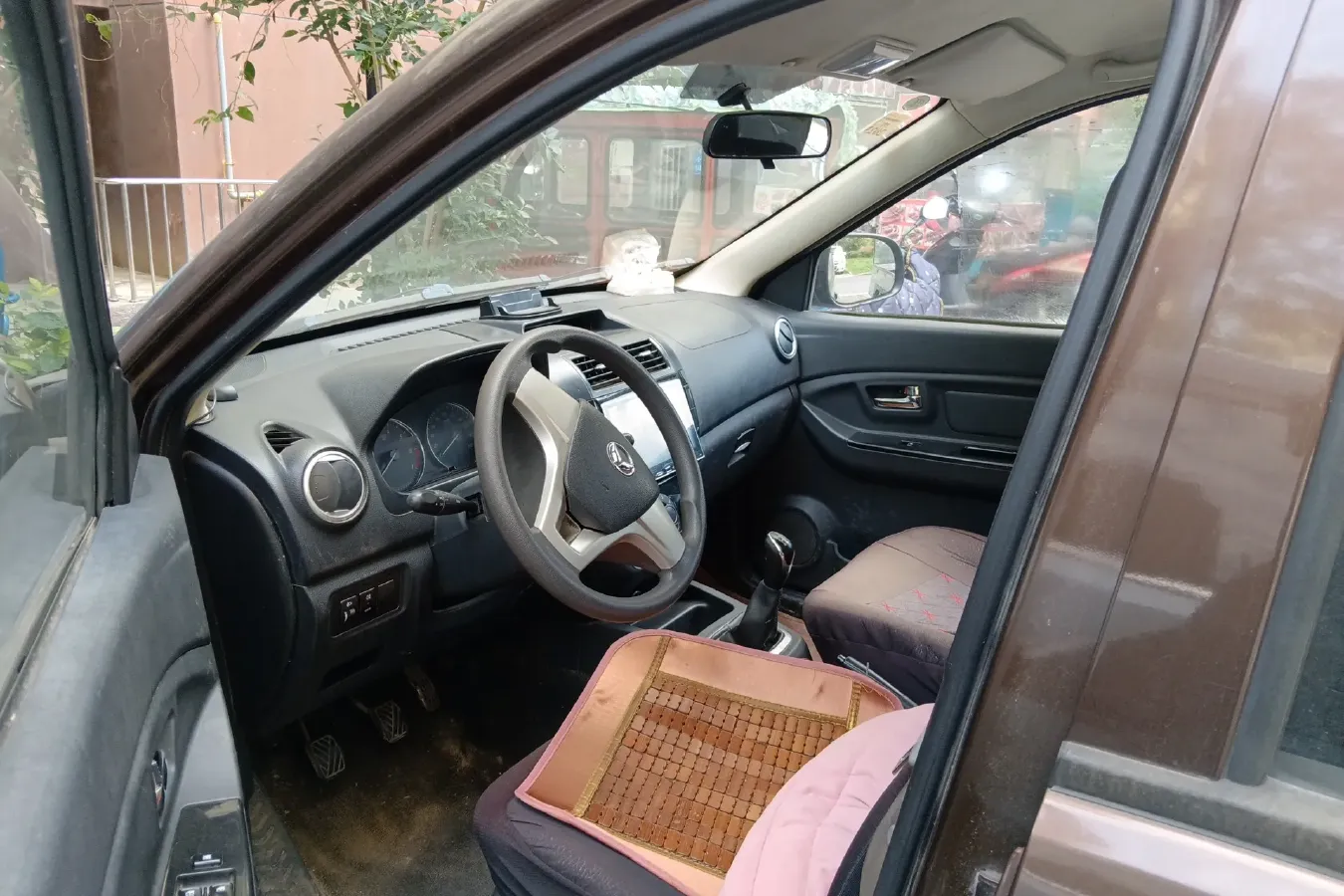 2016 BAIC Hyosow H2 1.5L 102HP L4 5MT,autocango,china used car exporter,china ev exporter,chinese used car exporter,chinese used ev exporter