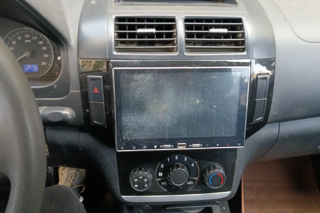 2016 BAIC Hyosow H2 1.5L 102HP L4 5MT,autocango,china used car exporter,china ev exporter,chinese used car exporter,chinese used ev exporter