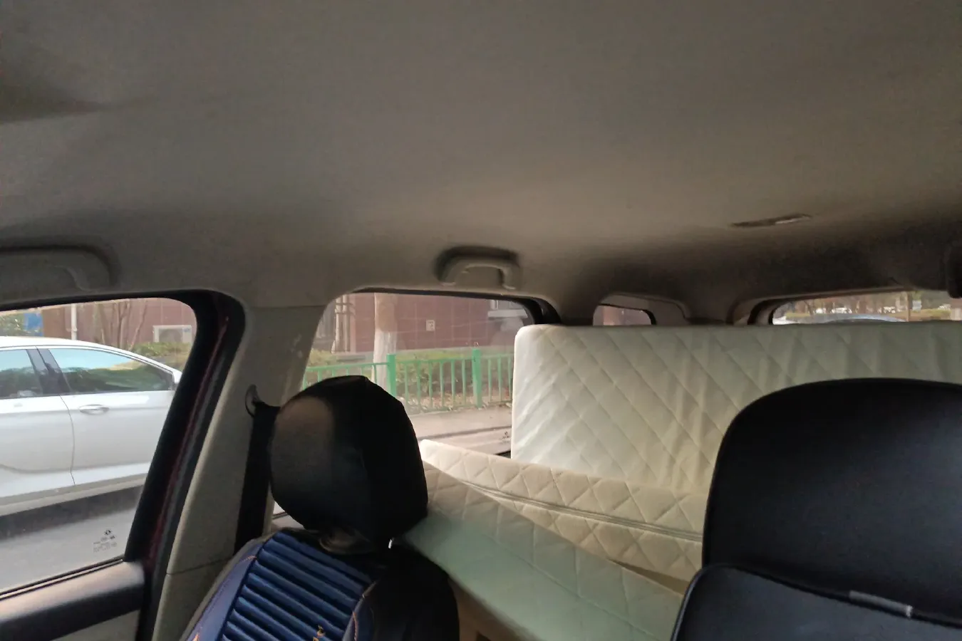 2016 DongFeng Forthing Joyear X3 1.5L 120HP L4 5MT,autocango,china used car exporter,china ev exporter,chinese used car exporter,chinese used ev exporter