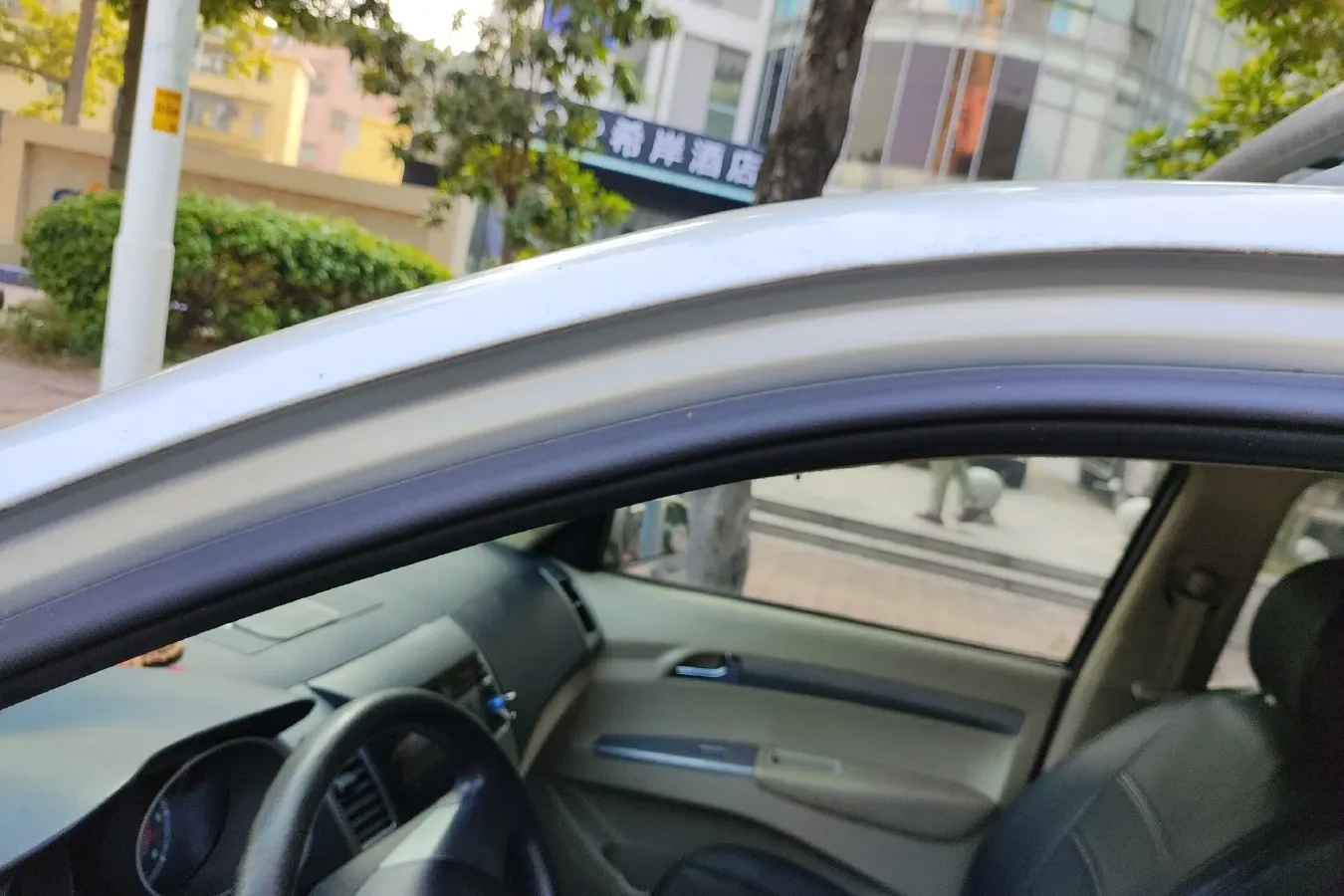 2012 Landwind X8 2.4L 160HP L4 5MT,autocango,china used car exporter,china ev exporter,chinese used car exporter,chinese used ev exporter