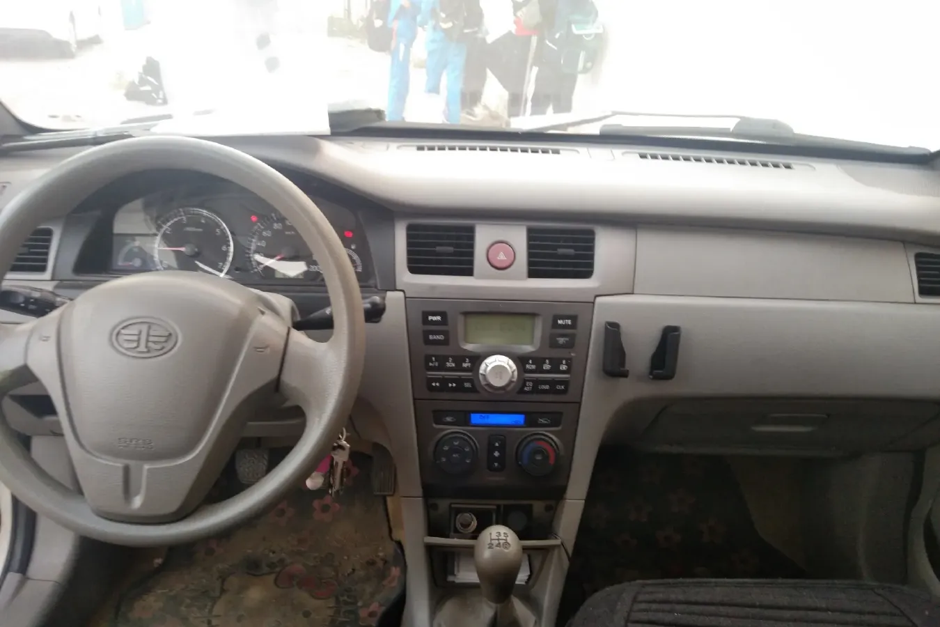 2011 FAW XiaLi N5 1.3L 91HP L4 5MT,autocango,china used car exporter,china ev exporter,chinese used car exporter,chinese used ev exporter