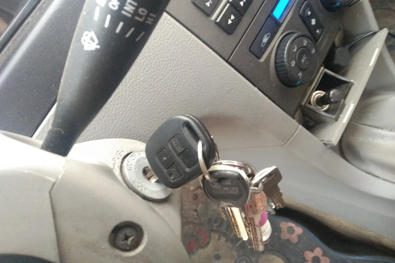 2011 FAW XiaLi N5 1.3L 91HP L4 5MT,autocango,china used car exporter,china ev exporter,chinese used car exporter,chinese used ev exporter