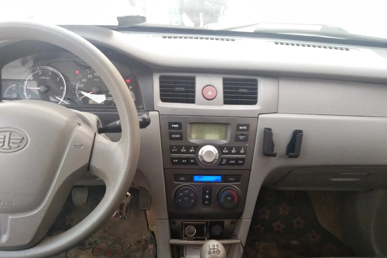 2011 FAW XiaLi N5 1.3L 91HP L4 5MT,autocango,china used car exporter,china ev exporter,chinese used car exporter,chinese used ev exporter