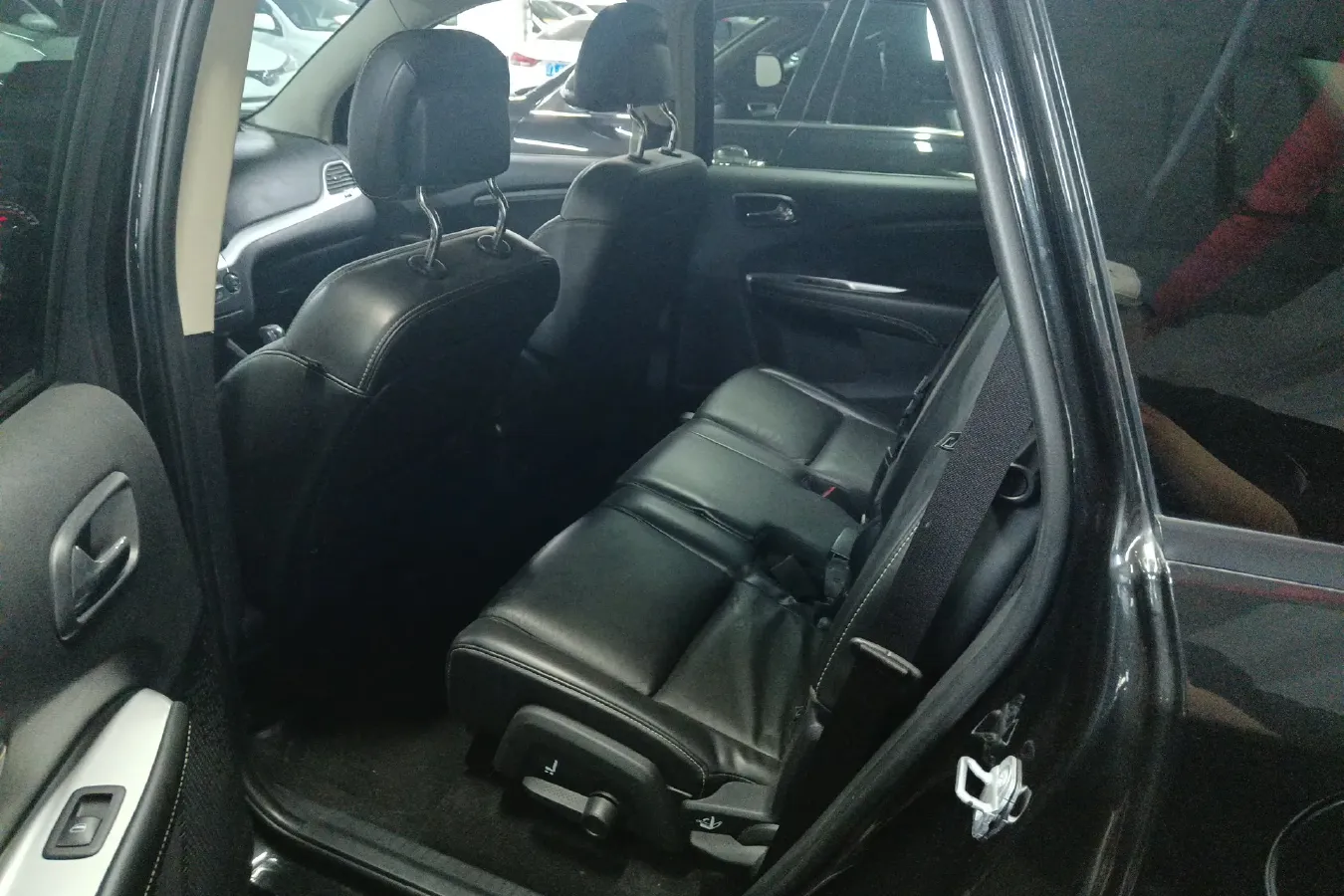 2013 Fiat Freemont 2.4L 170HP L4 6AT,autocango,china used car exporter,china ev exporter,chinese used car exporter,chinese used ev exporter