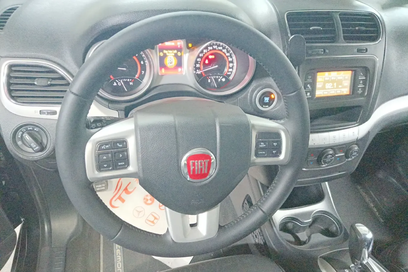 2013 Fiat Freemont 2.4L 170HP L4 6AT,autocango,china used car exporter,china ev exporter,chinese used car exporter,chinese used ev exporter