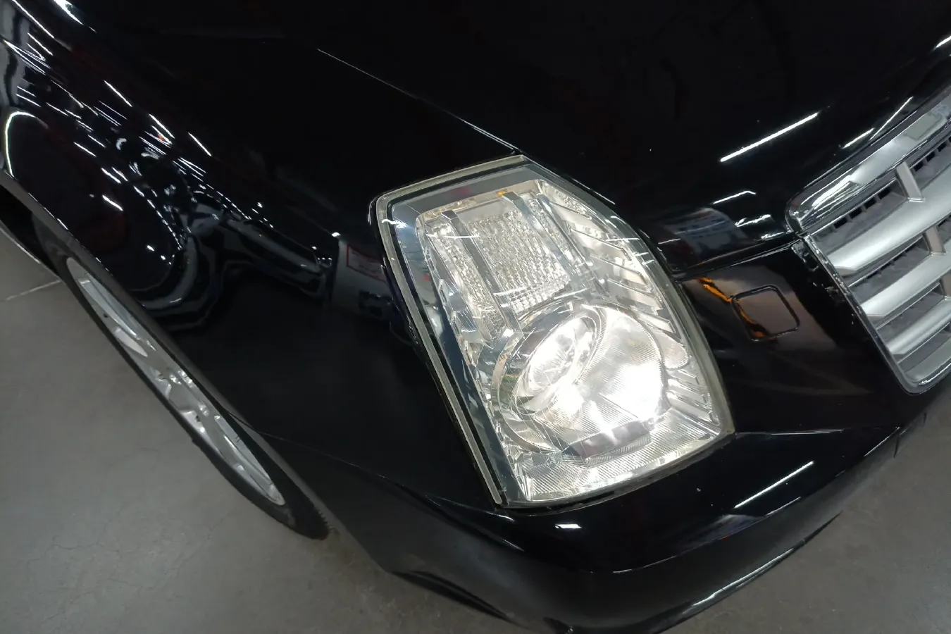 2011 Cadillac SLS 2.0T 262HP L4 6AT,autocango,china used car exporter,china ev exporter,chinese used car exporter,chinese used ev exporter