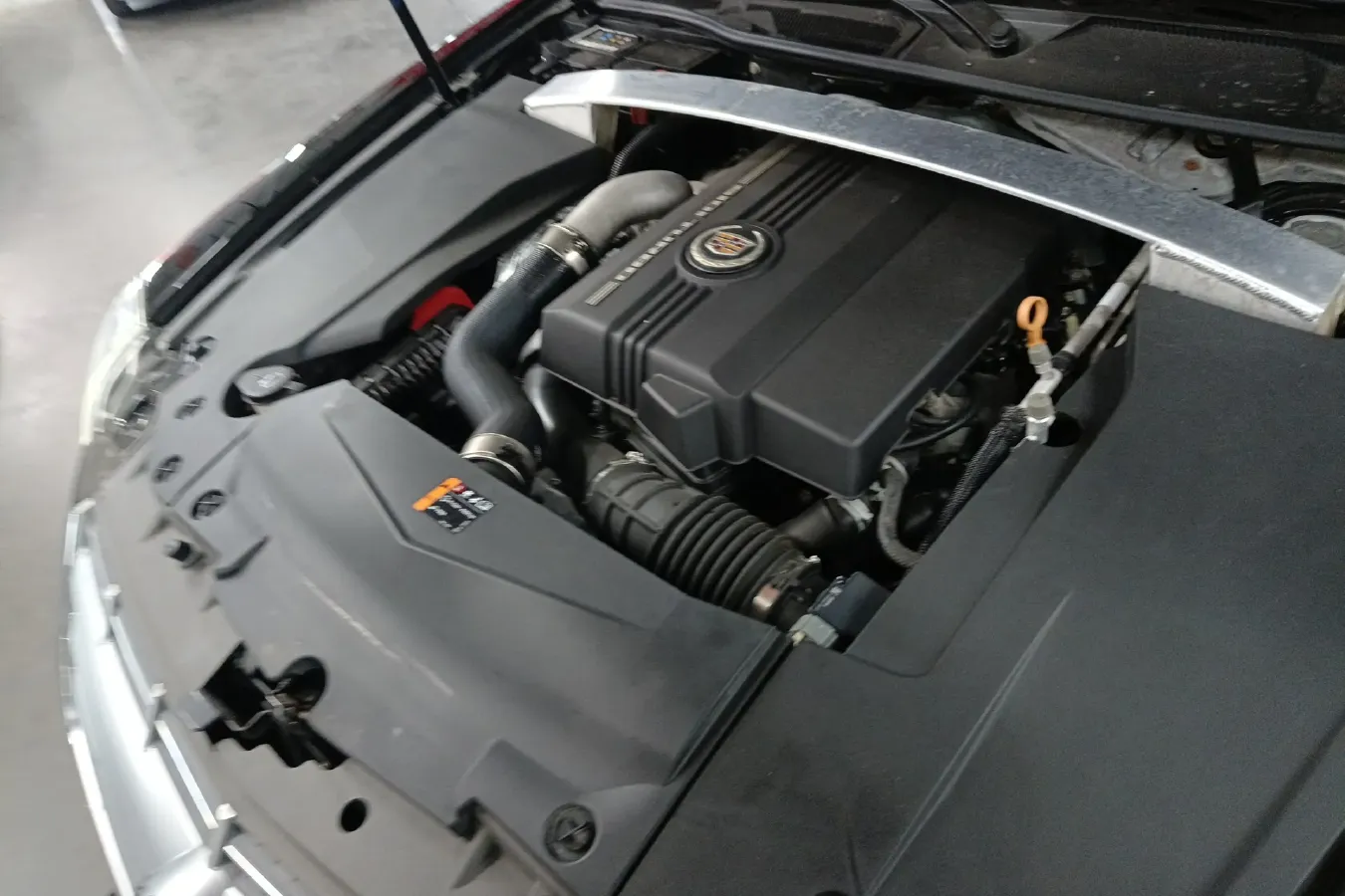 2011 Cadillac SLS 2.0T 262HP L4 6AT,autocango,china used car exporter,china ev exporter,chinese used car exporter,chinese used ev exporter