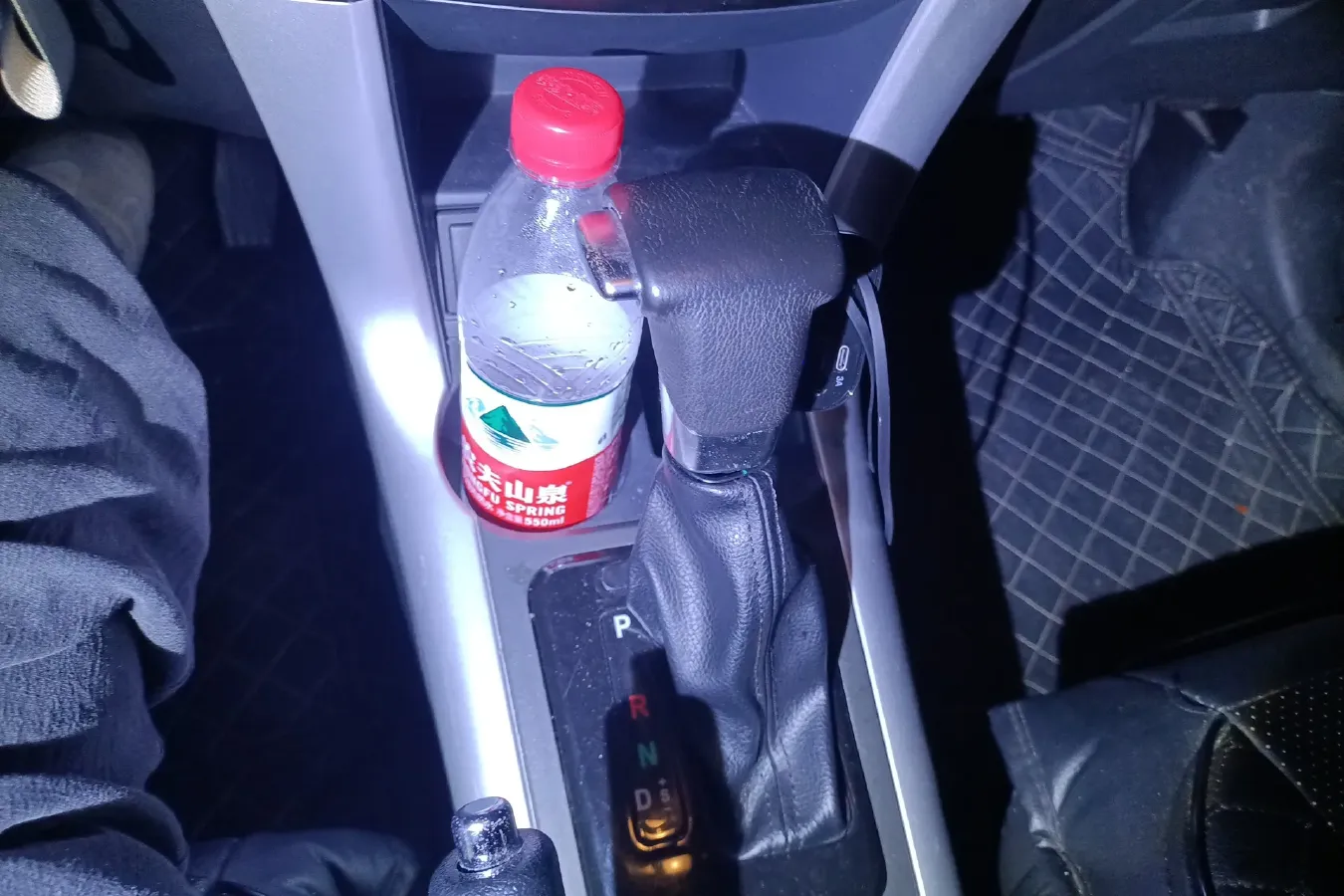 2015 LiFan X60 1.8L 133HP L4 CVT,autocango,china used car exporter,china ev exporter,chinese used car exporter,chinese used ev exporter