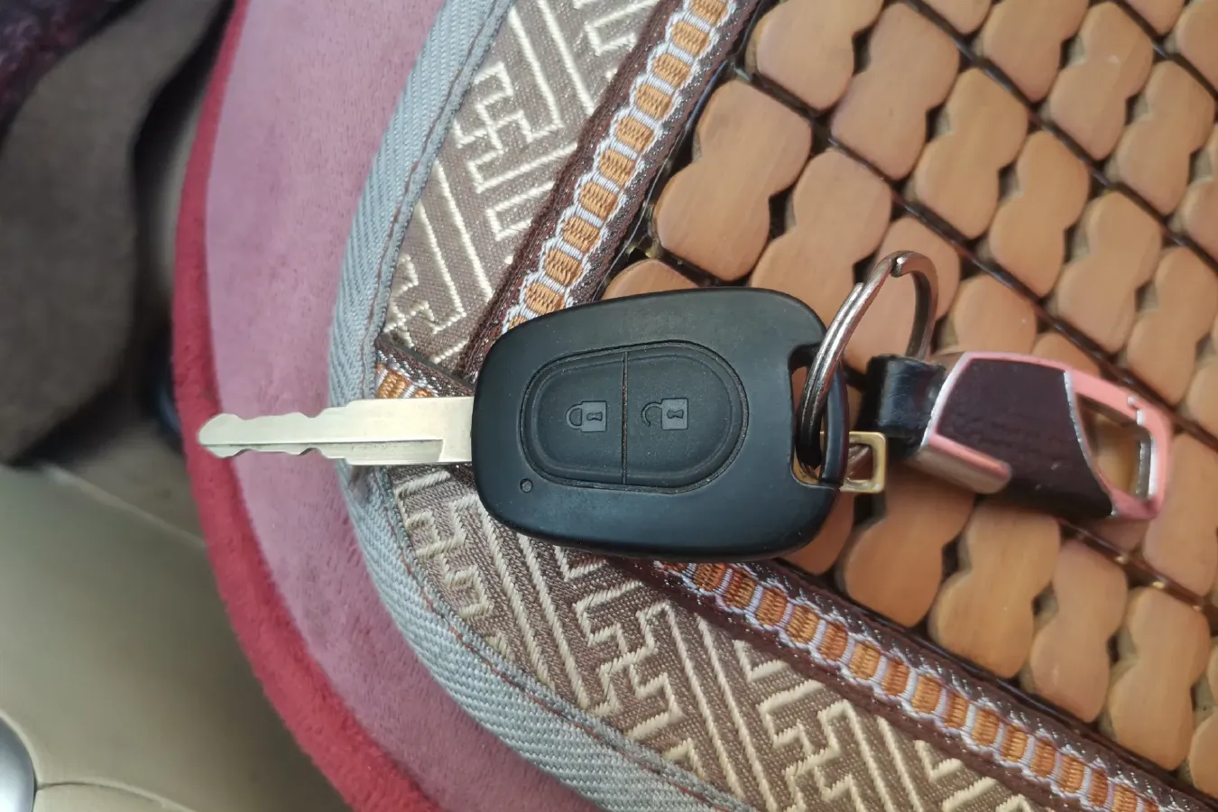 2015 BeiJing Auto Senova D20 1.5L 116HP L4 4AT,autocango,china used car exporter,china ev exporter,chinese used car exporter,chinese used ev exporter