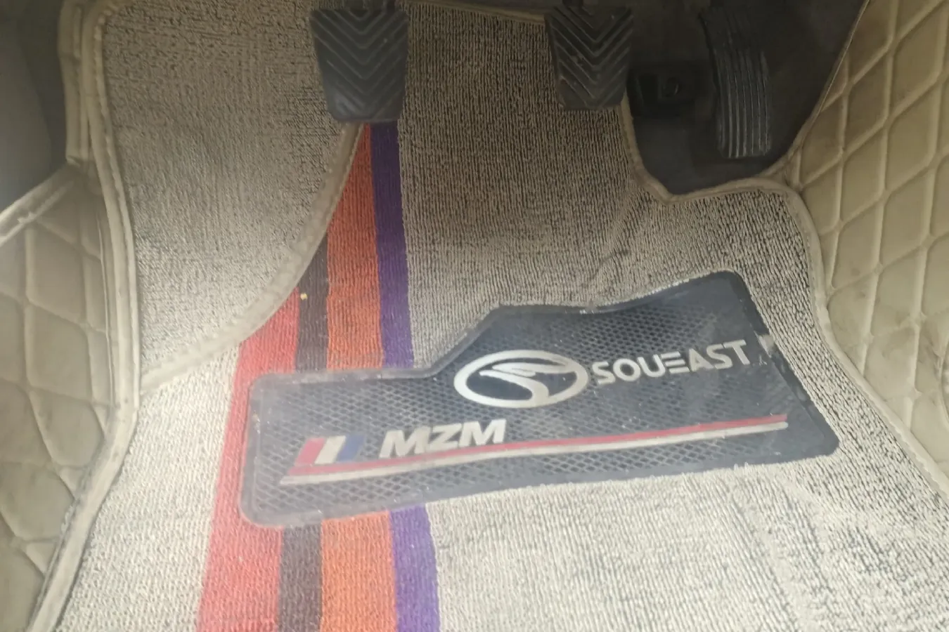 2011 Soueast V3 1.5L 110HP L4 5MT,autocango,china used car exporter,china ev exporter,chinese used car exporter,chinese used ev exporter