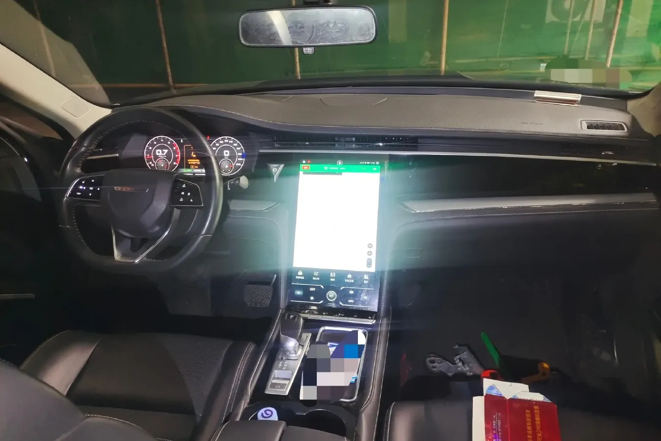 2021 Venucia Star 1.5T 190HP L4 7DCT,autocango,china used car exporter,china ev exporter,chinese used car exporter,chinese used ev exporter