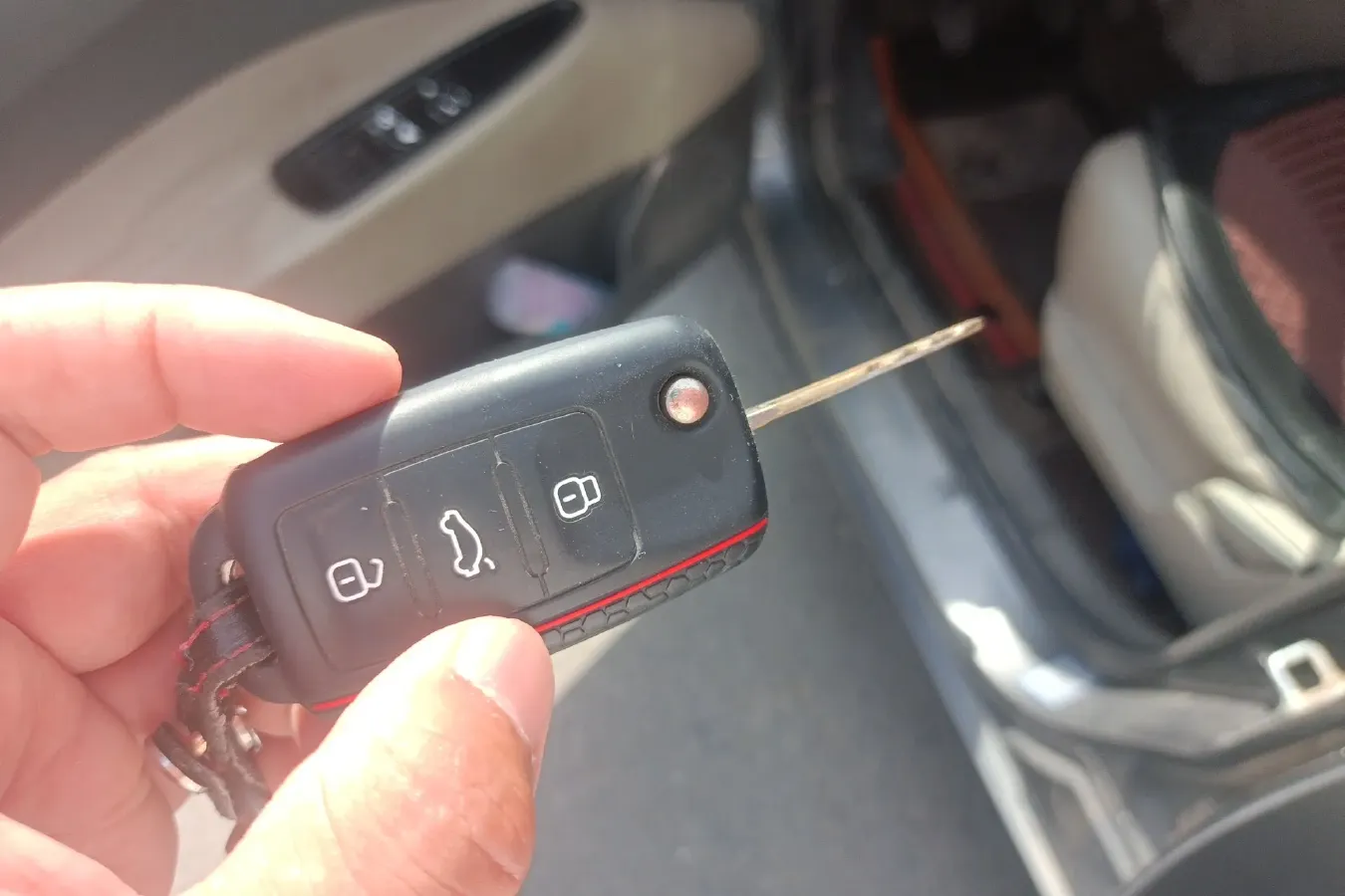 2012 JAC Refine M2 1.8L 143HP L4 5MT,autocango,china used car exporter,china ev exporter,chinese used car exporter,chinese used ev exporter