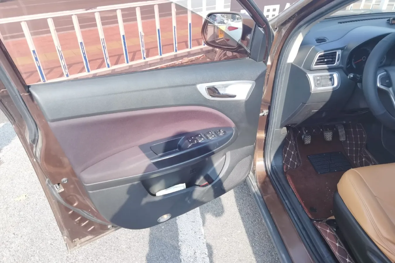 2015 FAW Jumpal D60 1.5L 102HP L4 5MT,autocango,china used car exporter,china ev exporter,chinese used car exporter,chinese used ev exporter