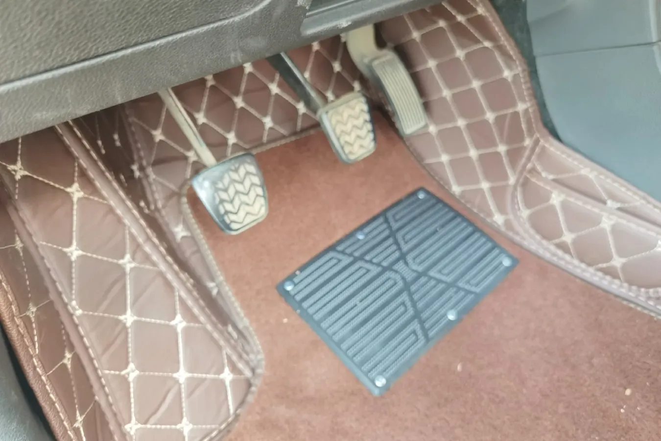 2015 FAW Jumpal D60 1.5L 102HP L4 5MT,autocango,china used car exporter,china ev exporter,chinese used car exporter,chinese used ev exporter