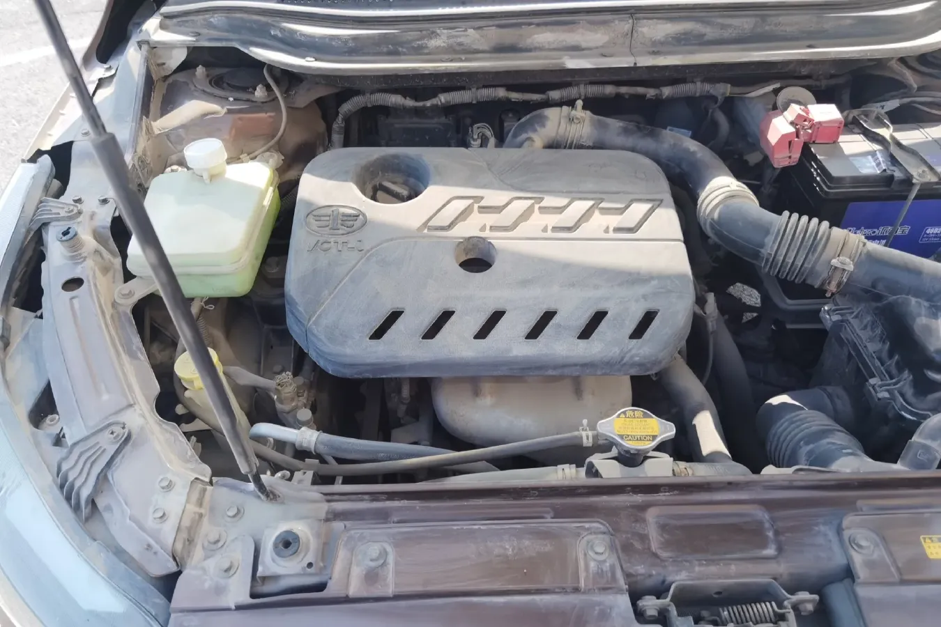 2015 FAW Jumpal D60 1.5L 102HP L4 5MT,autocango,china used car exporter,china ev exporter,chinese used car exporter,chinese used ev exporter