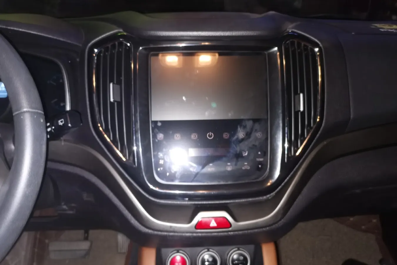 2017 ChangAn Oshan CX70 1.5T 150HP L4 6AT,autocango,china used car exporter,china ev exporter,chinese used car exporter,chinese used ev exporter