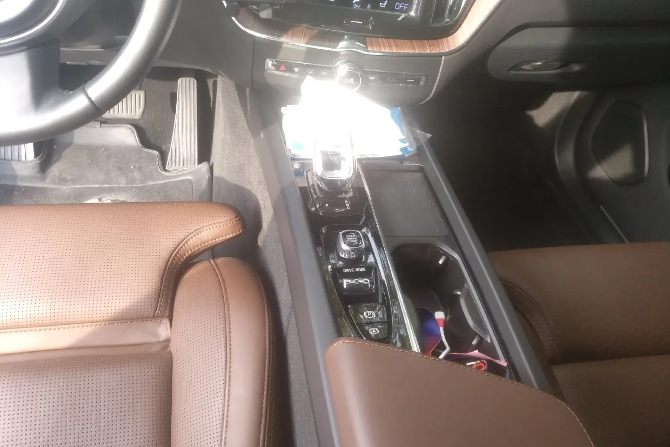 2021 Volvo XC60 2.0T 303HP L4 8AT PHEV 11.6KWH,autocango,china used car exporter,china ev exporter,chinese used car exporter,chinese used ev exporter