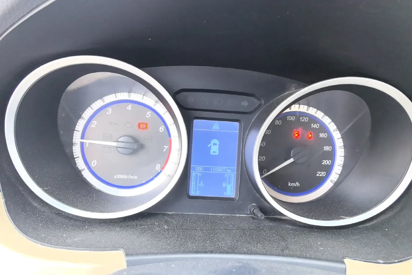 2012 Soueast V5 1.5L 120HP L4 5MT,autocango,china used car exporter,china ev exporter,chinese used car exporter,chinese used ev exporter