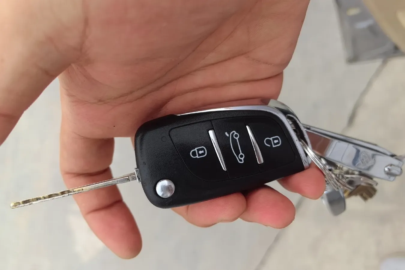 2012 Soueast V5 1.5L 120HP L4 5MT,autocango,china used car exporter,china ev exporter,chinese used car exporter,chinese used ev exporter