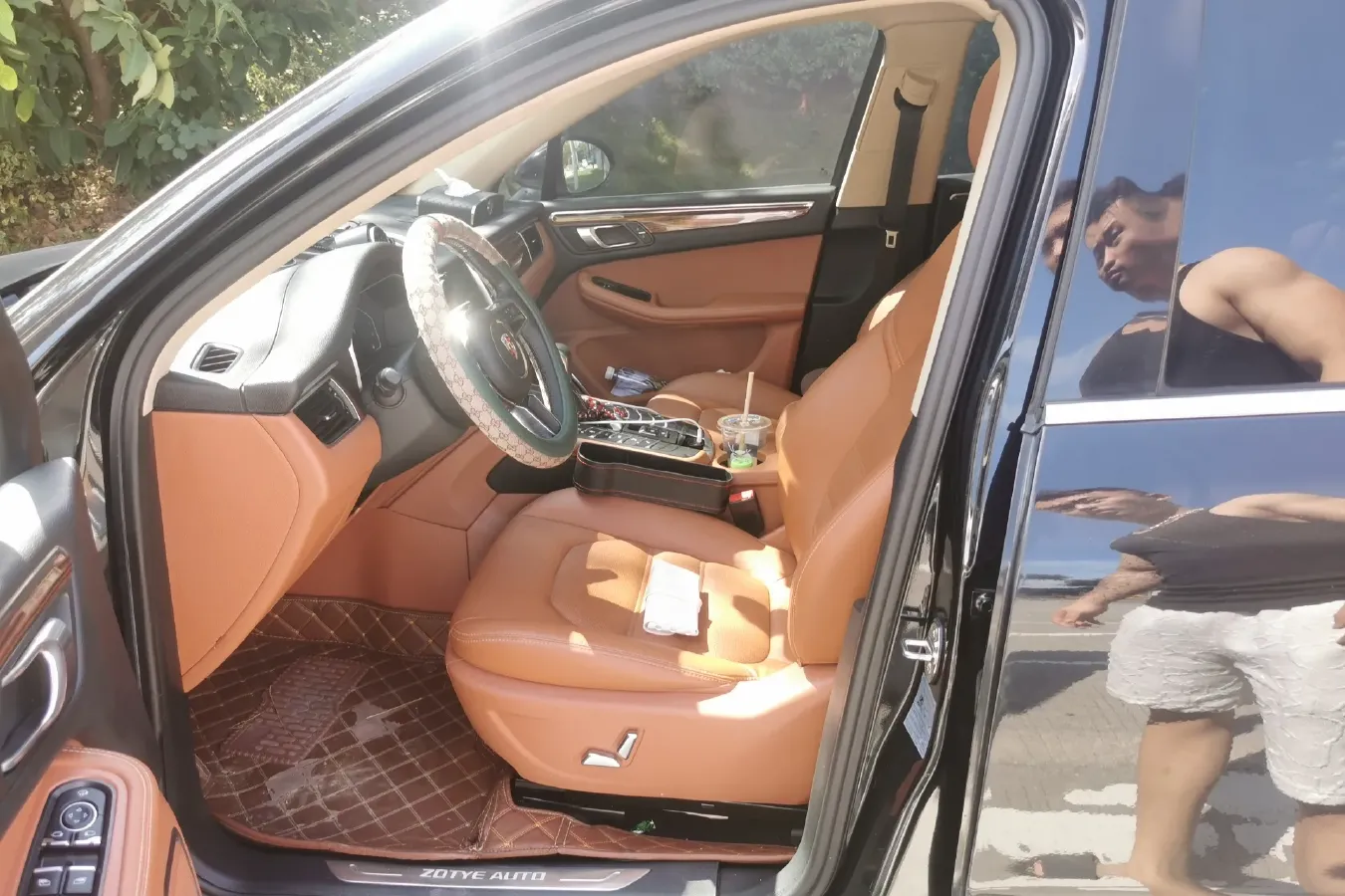 2017 Zotye SR9 2.0T 190HP L4 6DCT,autocango,china used car exporter,china ev exporter,chinese used car exporter,chinese used ev exporter