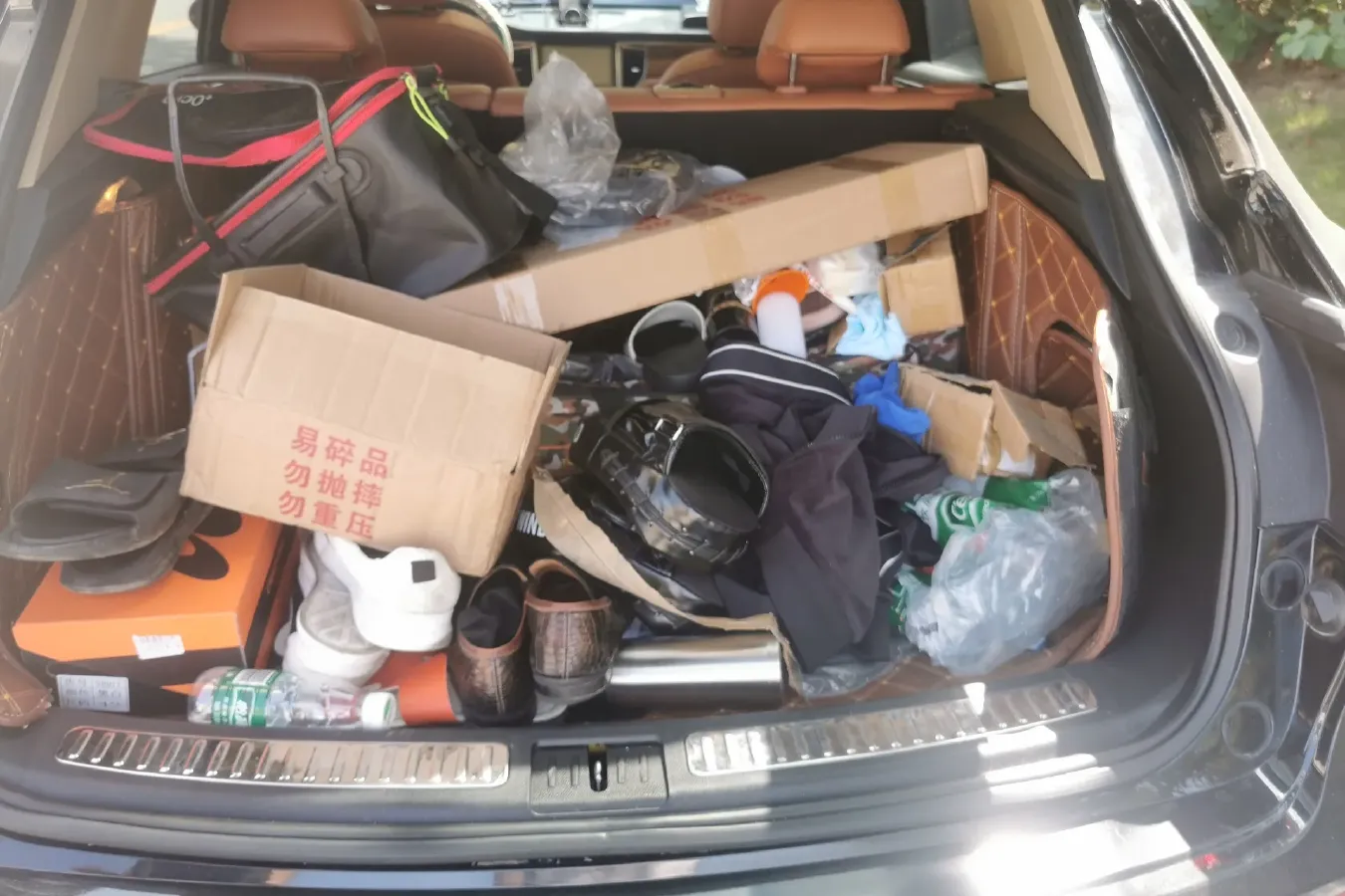 2017 Zotye SR9 2.0T 190HP L4 6DCT,autocango,china used car exporter,china ev exporter,chinese used car exporter,chinese used ev exporter