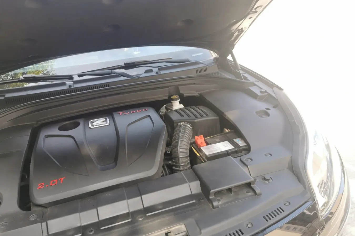 2017 Zotye SR9 2.0T 190HP L4 6DCT,autocango,china used car exporter,china ev exporter,chinese used car exporter,chinese used ev exporter