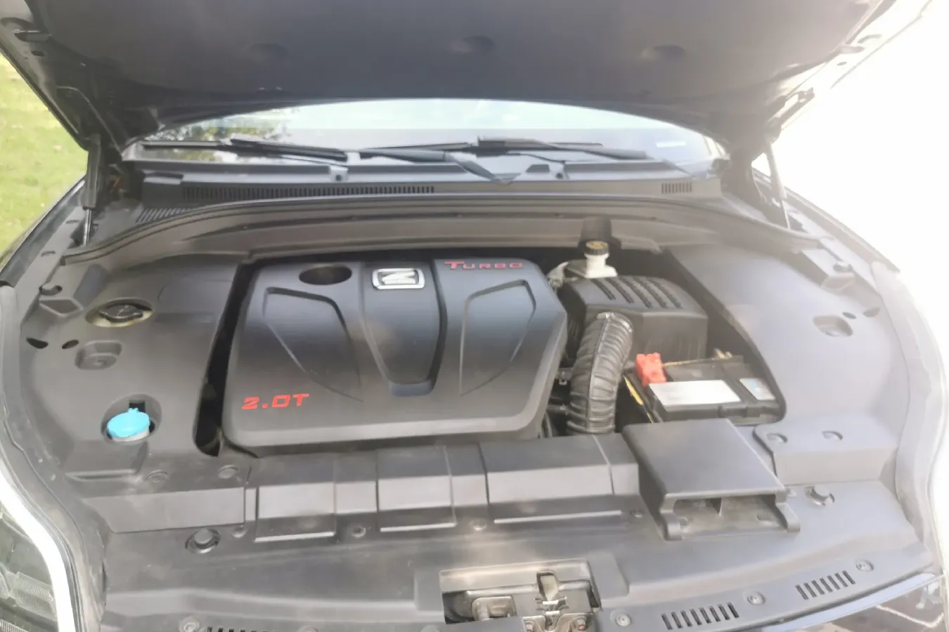 2017 Zotye SR9 2.0T 190HP L4 6DCT,autocango,china used car exporter,china ev exporter,chinese used car exporter,chinese used ev exporter